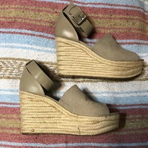 EUC Beige Wedges